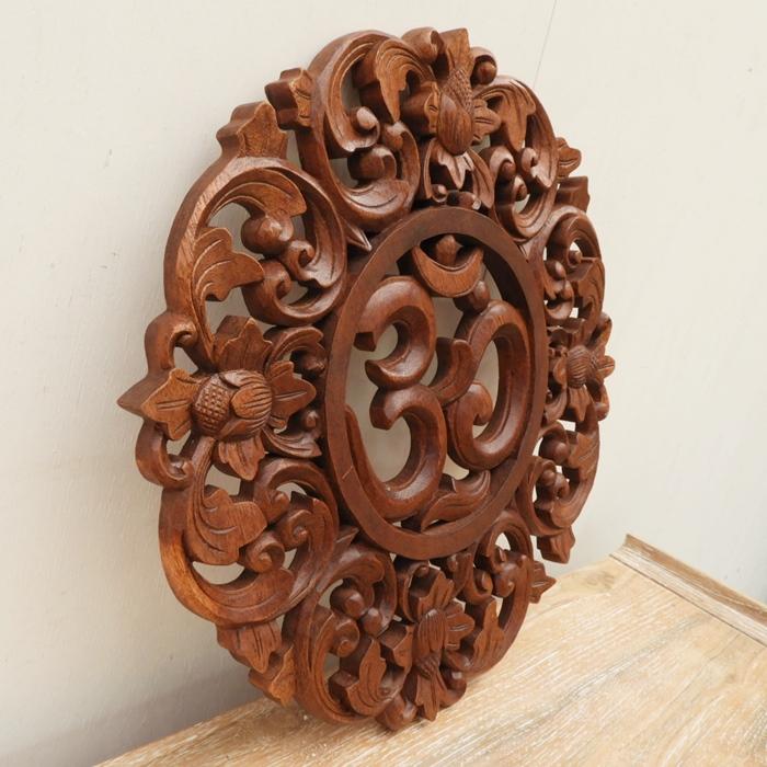 OM kara オムのレリーフ 40cm ウッドレリーフ 丸 円形 ラウンド アートパネル 木製 木彫り 彫刻 | 2枚目